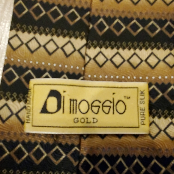 DIMOGGIO GOLD ,RUFFINI TIES - Picture 4 of 5